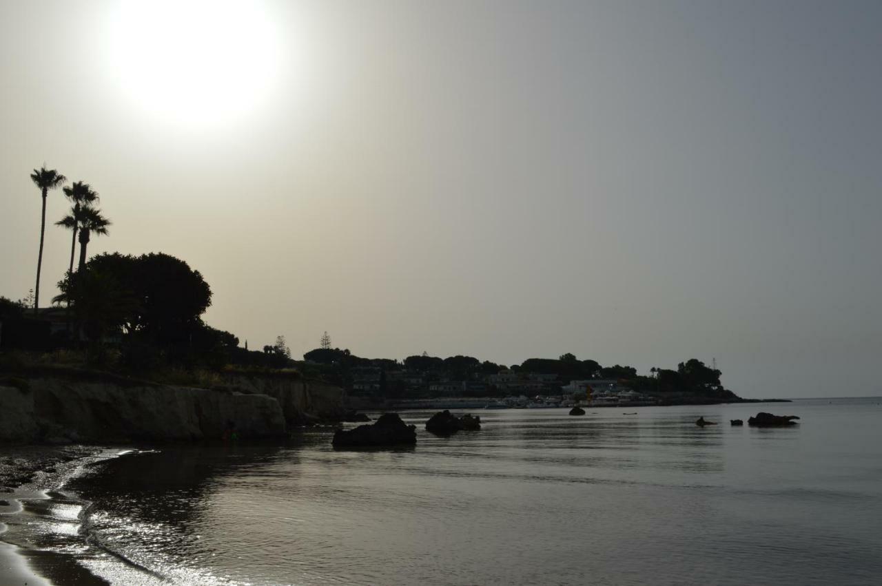 Angela Home A Pochi Passi Dal Mare Fontane Bianche Buitenkant foto